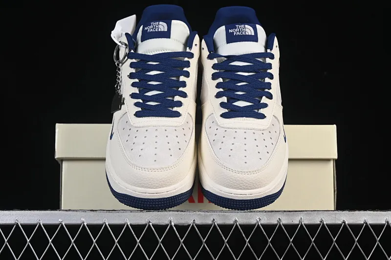 All categories Nk Air Force 1 Air Force series Nk Air Force 1 Low Air Force low-top Nike Air Force 1'07 Low North Face joint pig eight-meter blue Air Force 1 low-top casual sneakers DF0188-107